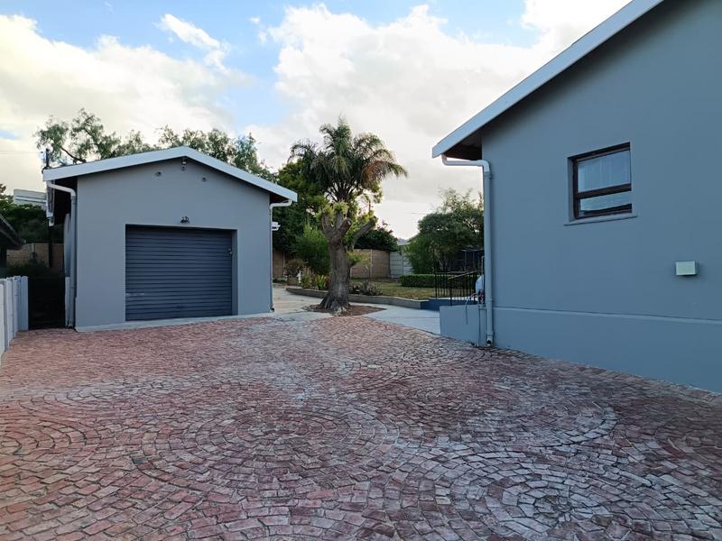 2 Bedroom Property for Sale in Albertinia Western Cape